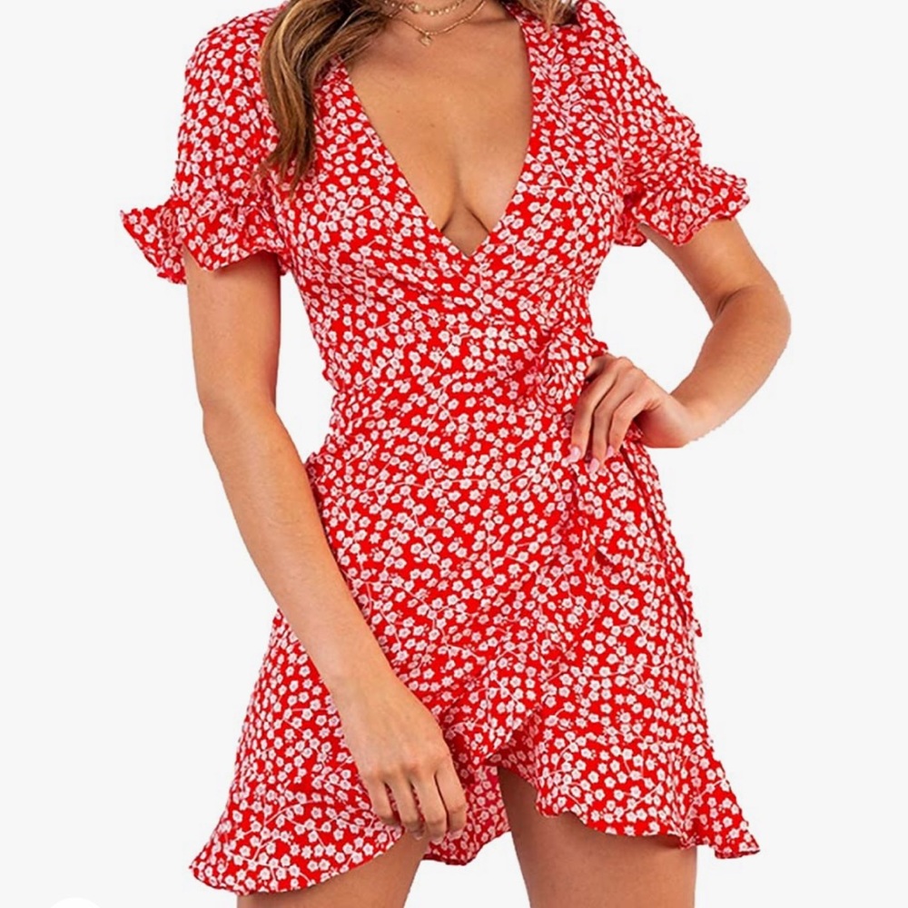 Size small dress. I ordered 2 on accident and only kept 1. Still in bag.